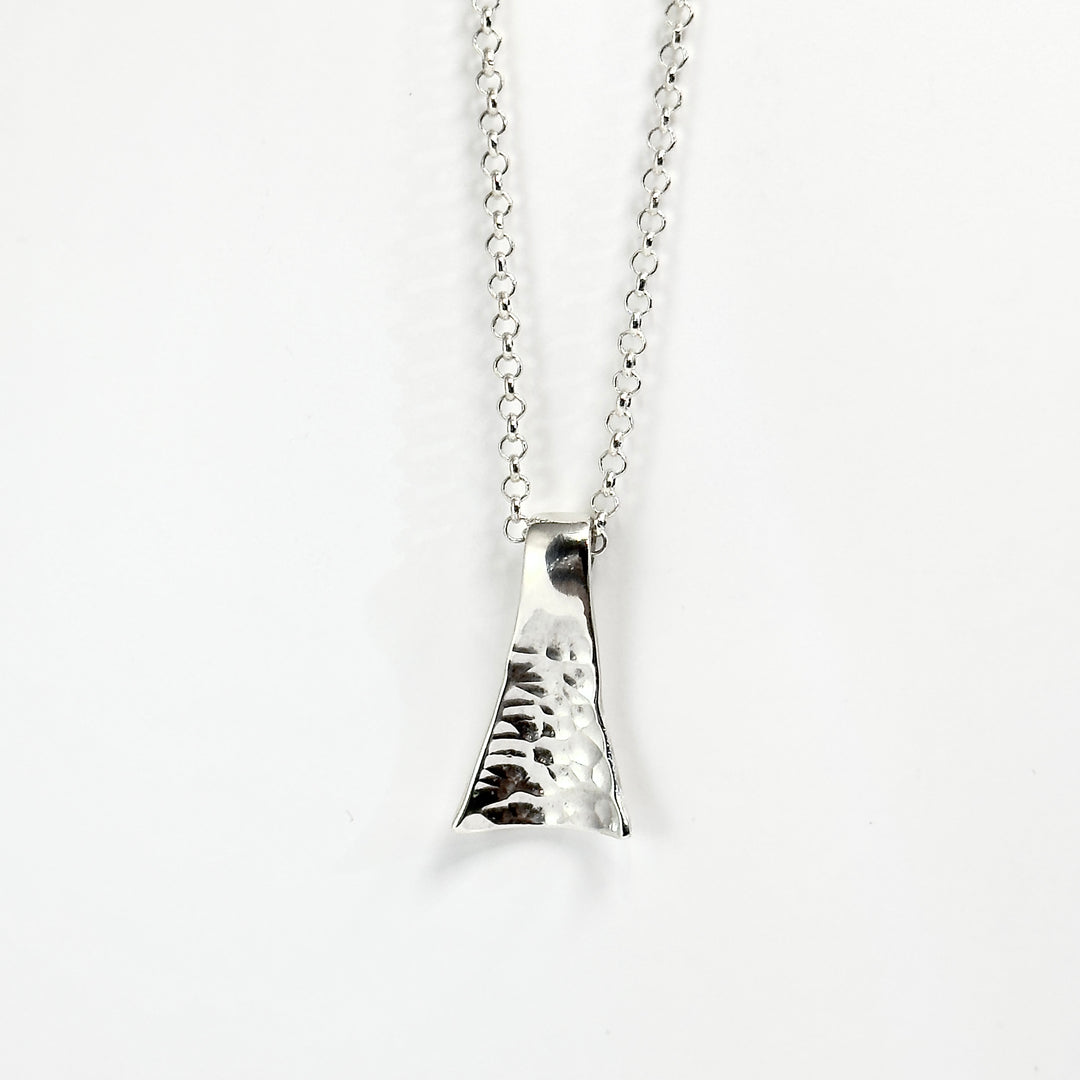 Tide's Flow Silver Necklace